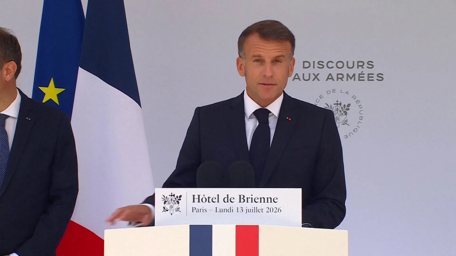 Macron’dan savunmada yeni dönem: Nükleer güç vurgusu