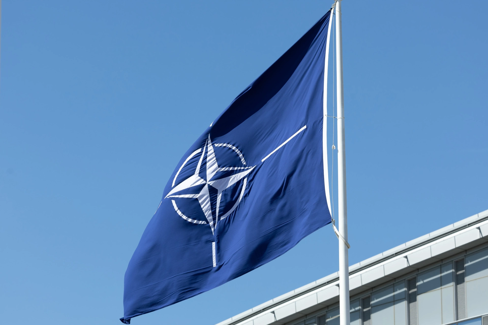 NATO için alarm zilleri: 1.6 trilyon dolar da yetmiyor!