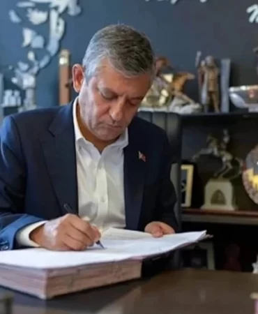 Özgür Özel'den olay CHP açıklaması: Siyasi muhatap almayız