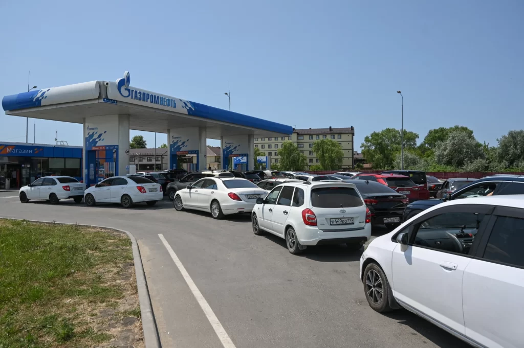 Rusya’da yakıt krizi: ’lık alanda karne dönemi başladı