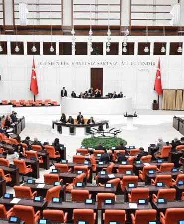 Somali tezkeresi TBMM'de kabul edildi: Görev süresi uzatıldı