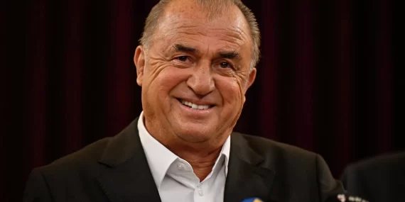 Terim'den kart önerisi: 'Hakem bilerek verdi' derdi biter