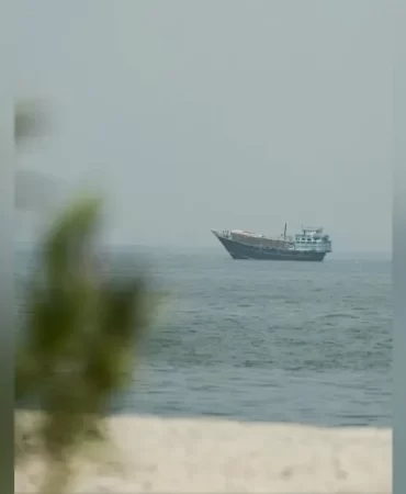 umman-kiyilarinda-hollanda-gemisinde-patlama-murettebat-iyi