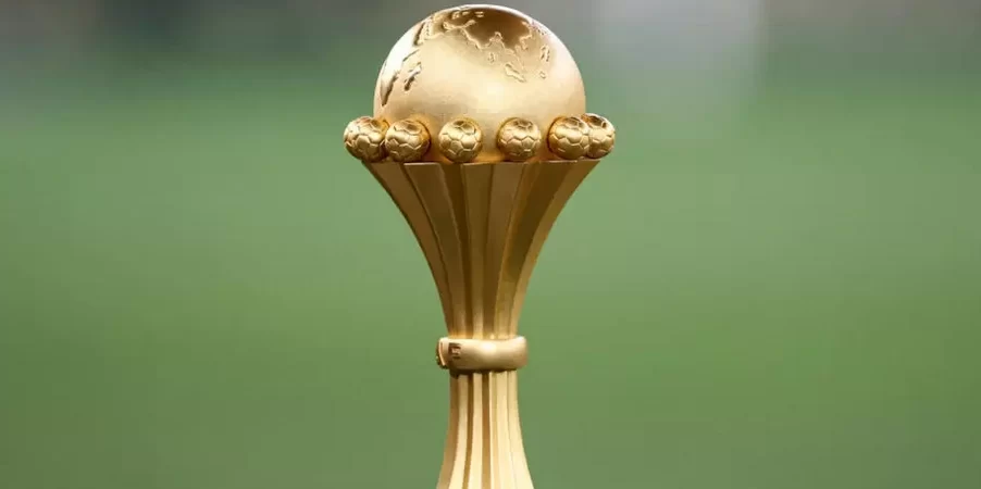 Afrika futbolu sallantıda: CAF tam 1 milyar dolardan oldu!