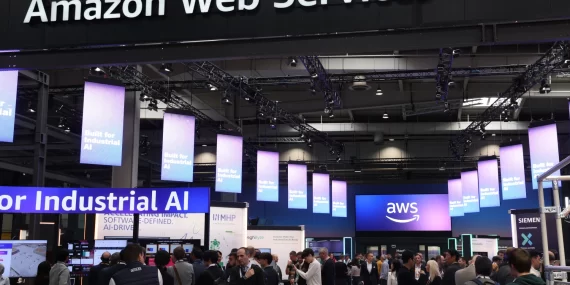 Amazon'un 2 milyar dolarlık dev veri merkezi Kaliforniya'da yükseliyor