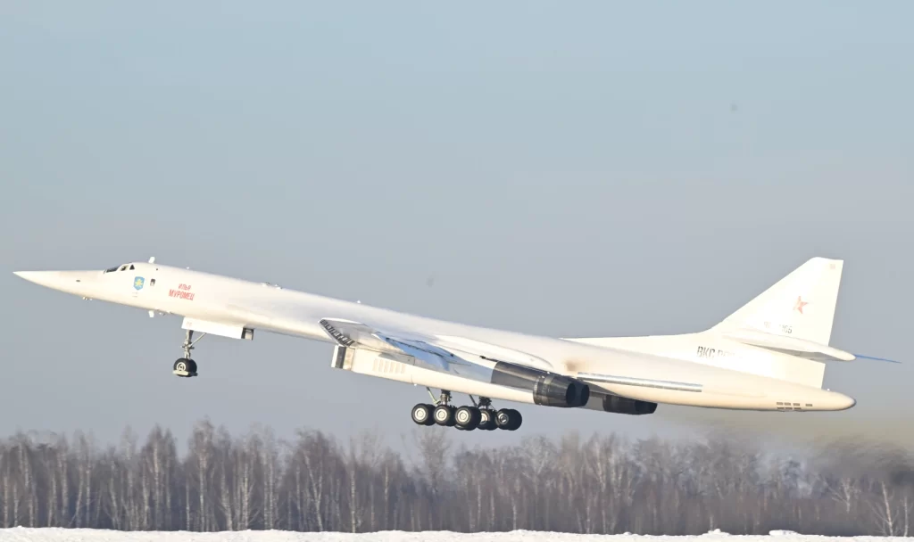 Asya'da hava sahası krizi: Rus jetleri Seul'ü alarma geçirdi