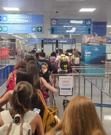 Avrupa'da Schengen alarmı: İtalya İspanya uçuşlarına sınır koydu!