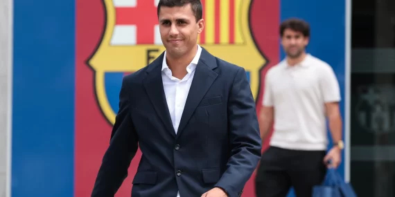 Barcelona’dan yılın transferi: Rodri resmen açıklandı