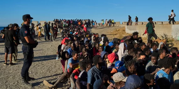 Ceuta’da göçmen krizi derinleşiyor: Kentte hâlâ binlerce kişi var