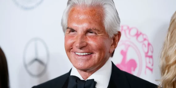 Hafızasını kaybeden George Hamilton: Kim olduğumu kitabımdan öğrendim