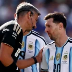 Hakem kamerasından tarihi final: Vinčić'ten Messi'ye Paredes uyarısı