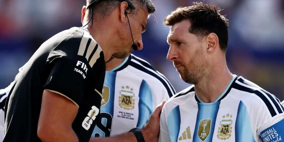 Hakem kamerasından tarihi final: Vinčić'ten Messi'ye Paredes uyarısı
