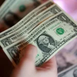İran yaptırımı küresel piyasayı vurdu: Dolar ve kripto coştu