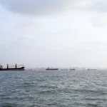 İran'ın tehdidi sonrası Hürmüz Boğazı'nda petrol trafiği durdu