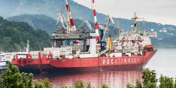 Karadeniz'de sıcak temas: Ukrayna nükleer devin gemisini batırdı