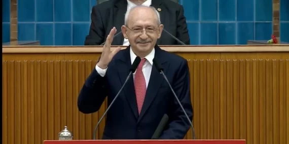 Kılıçdaroğlu 3 yıl sonra ilk kez CHP grubunda: Hırsızın yanında durulmaz