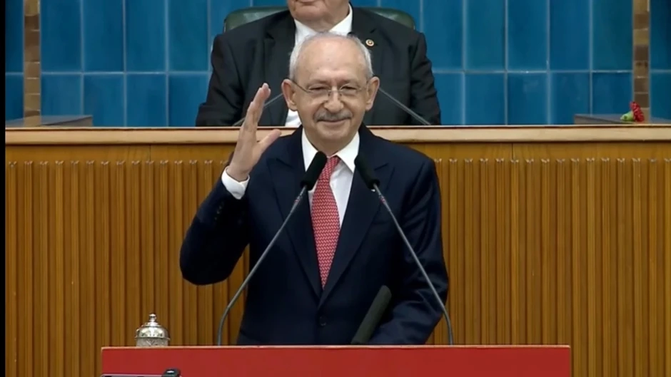 Kılıçdaroğlu 3 yıl sonra ilk kez CHP grubunda: Hırsızın yanında durulmaz