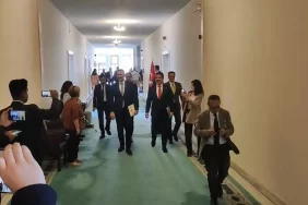 Meclis'te kritik temas: AK Parti'den Yeni Parti'ye yasa ziyareti!