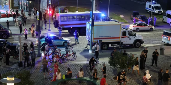 Moskova'da kafede patlama: Saldırgan dahil 3 kişi öldü