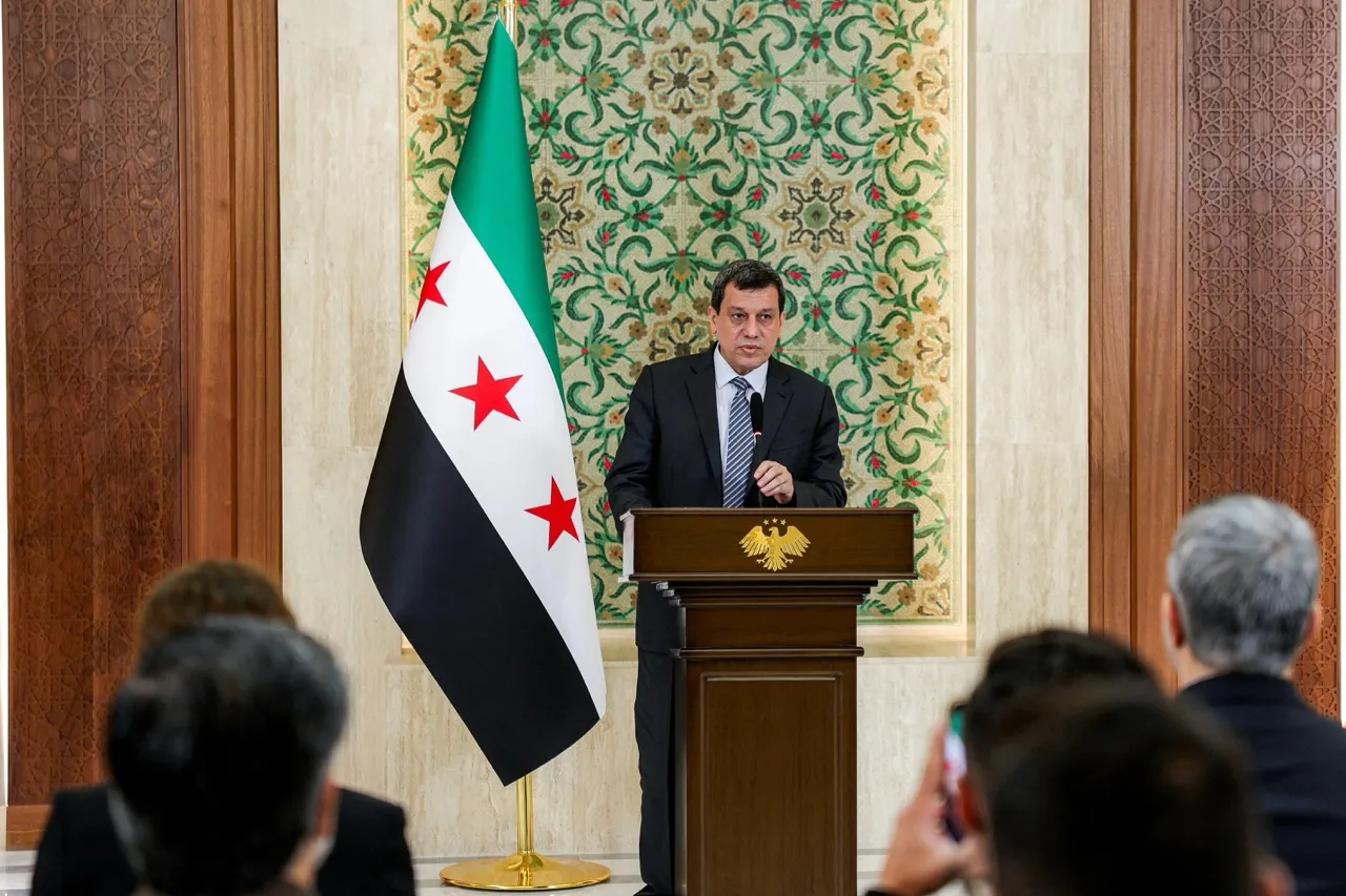 suriyede-tarihi-donum-noktasi-sdg-resmen-feshedildi