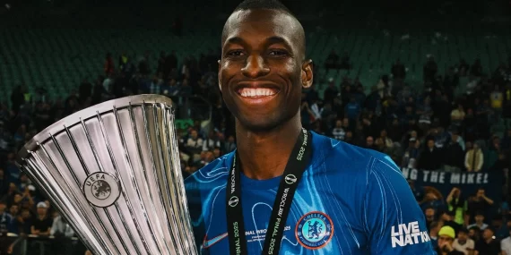 Tottenham transferde rotayı değiştirdi: Osimhen yerine Nicolas Jackson