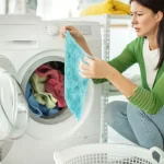 Yıkanan çamaşırlar neden hâlâ kötü kokar? 8 yaygın hata