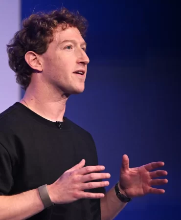 Zuckerberg'den yapay zeka manifestosu: Güç tek elde toplanmamalı