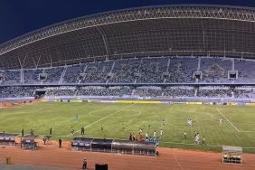Afrika Kupası elemelerinde stadyum karardı, maç durdu