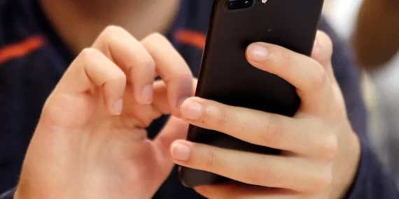 Akıllı telefonlar neden yavaşlar? İşte performansı düşüren etkenler