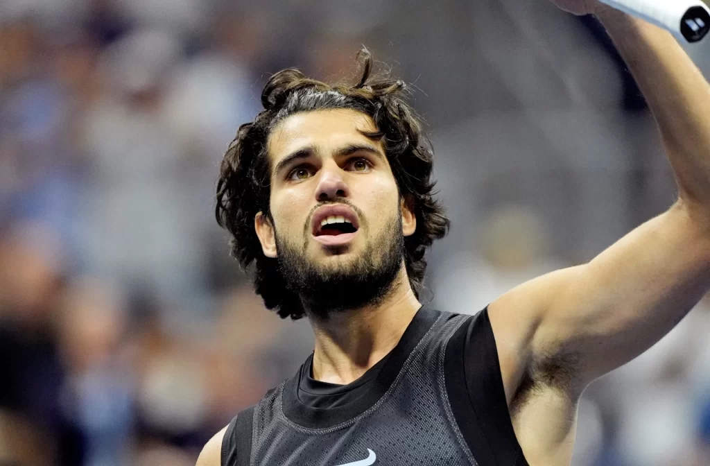 Alcaraz'dan gece maçı isyanı: Saat 23.00'te tenis bitmeli