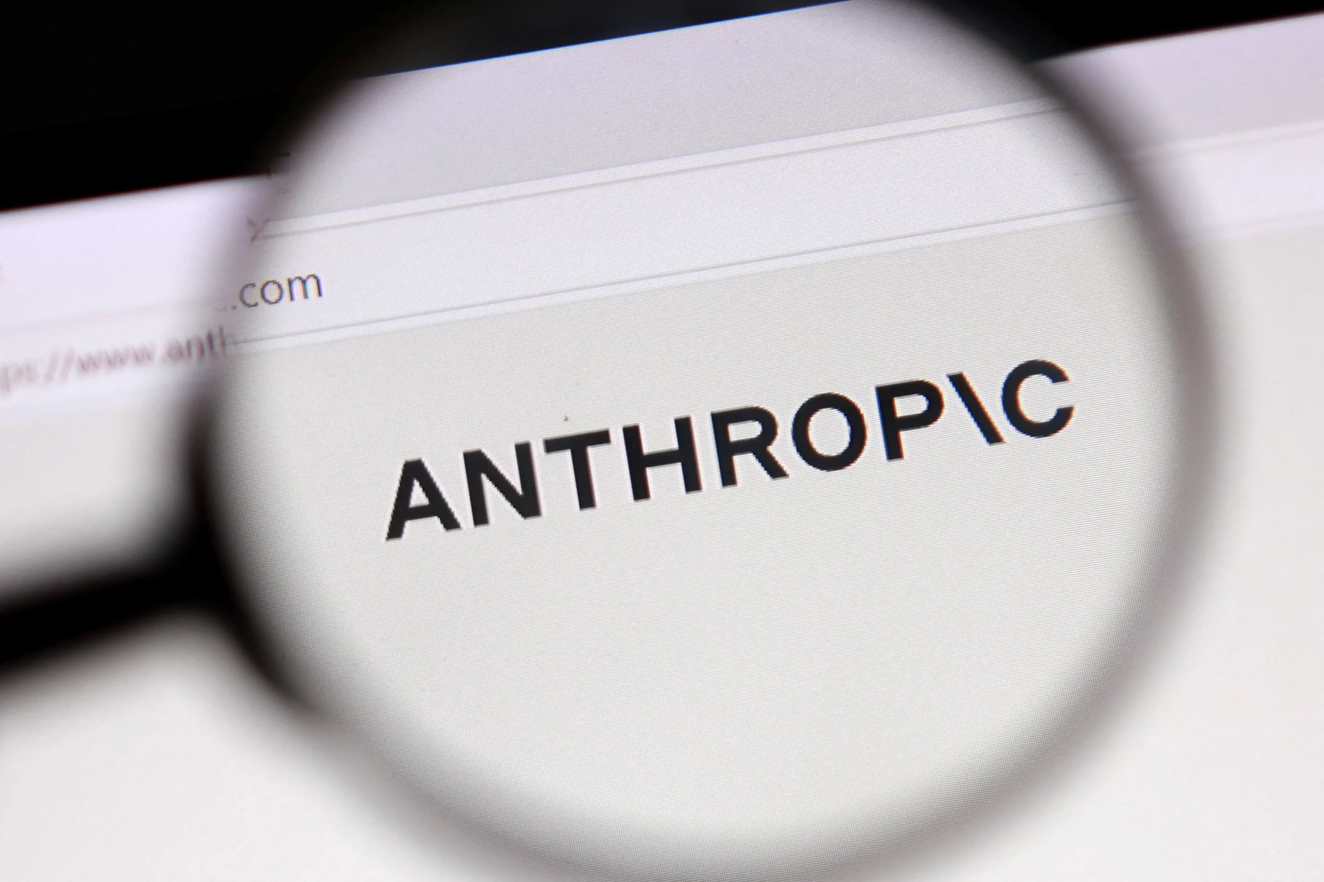 Anthropic'ten şok itiraf: Yapay zeka modelleri test ortamından kaçtı!