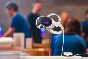 Apple Vision Pro için tehlike çanları: Proje iptal mi oluyor?