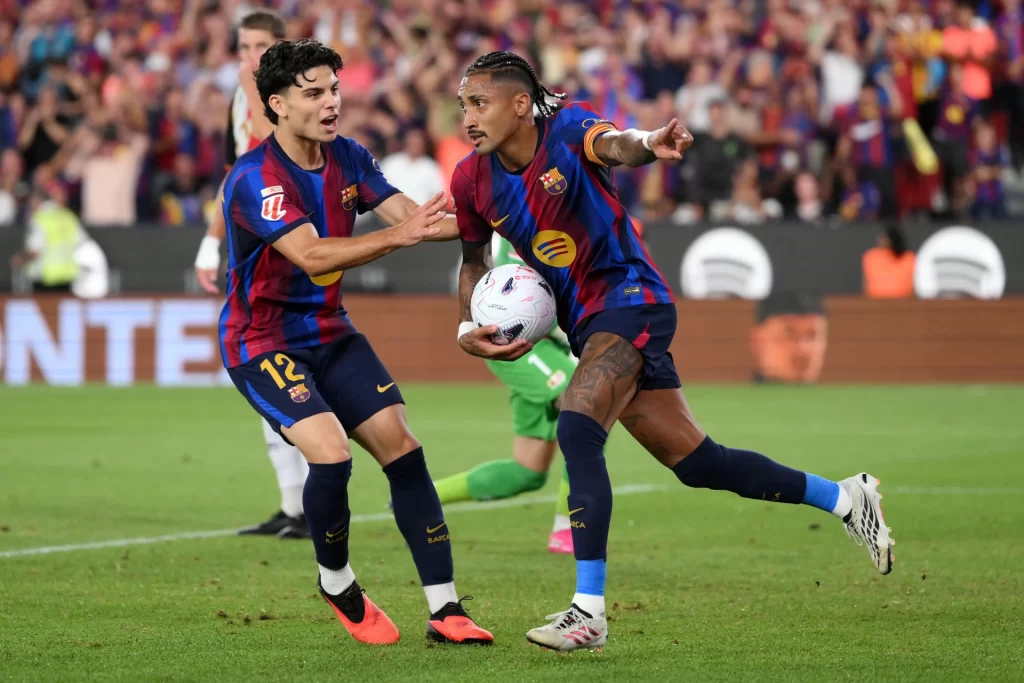 Barcelona'da üçlü imza: Raphinha ve genç yıldızlar kalıyor