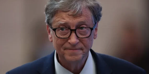 Bill Gates'ten Trump'a yanıt: Yapay zeka 1 milyar can alabilir