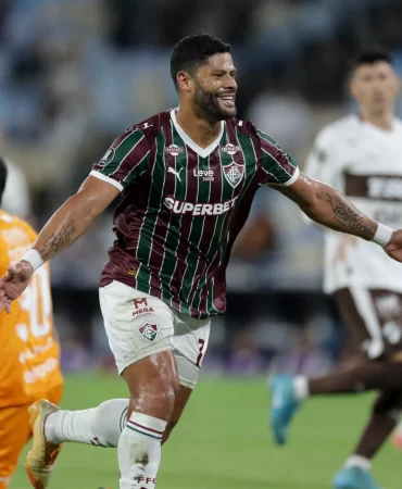 Hem kustu hem attı: 40 yaşındaki Hulk Brezilya'da gündem oldu
