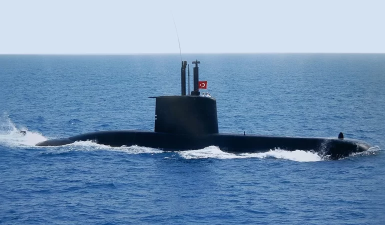 İsrail'de Türkiye paniği: Denizaltı filosunu büyütüyorlar