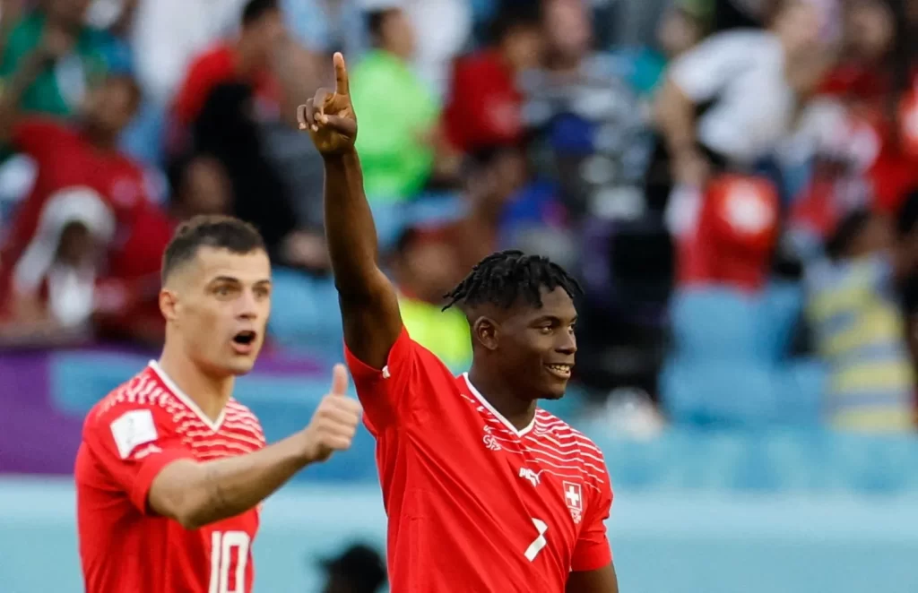 İsviçre'de aşı skandalı: Xhaka ve Embolo kadrodan çıkarıldı!
