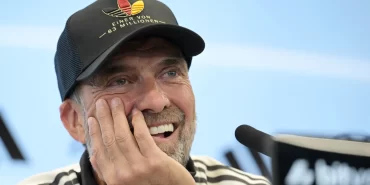 Klopp basın toplantısında güldürdü: Senin İngilizcen de kötü