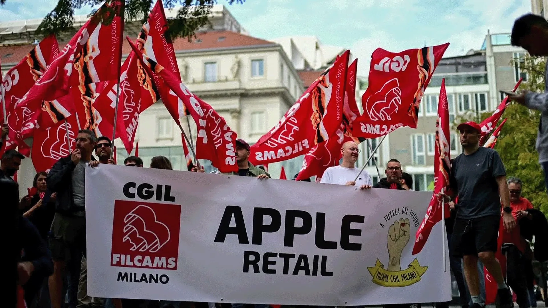 Kritik günde şok grev: Apple çalışanları iPhone 18 çıkışında iş bıraktı