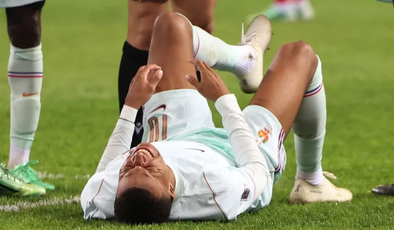 Mbappe büyük tehlike atlattı: Yıldız futbolcuyu kurtaran kritik karar