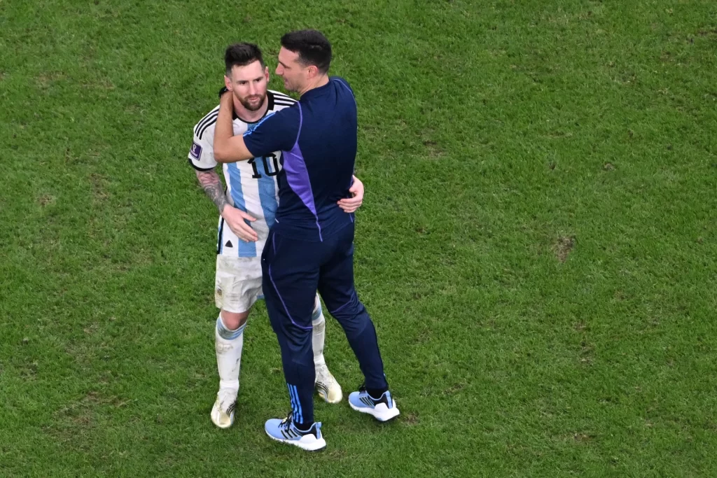 Messi sonrası 10 numara belli oldu: Scaloni kararını verdi!