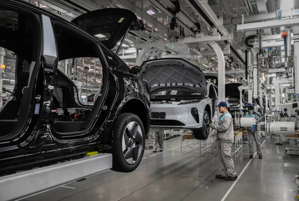 Otomotivde haftanın özeti: Lüks ve ikonik modeller elektrikle dönüştü