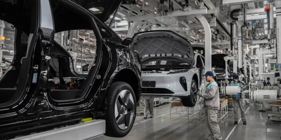 Otomotivde haftanın özeti: Lüks ve ikonik modeller elektrikle dönüştü
