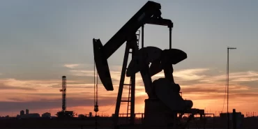 Petrol 100 doları aştı: Borsalar geriledi, altın tırmanışta