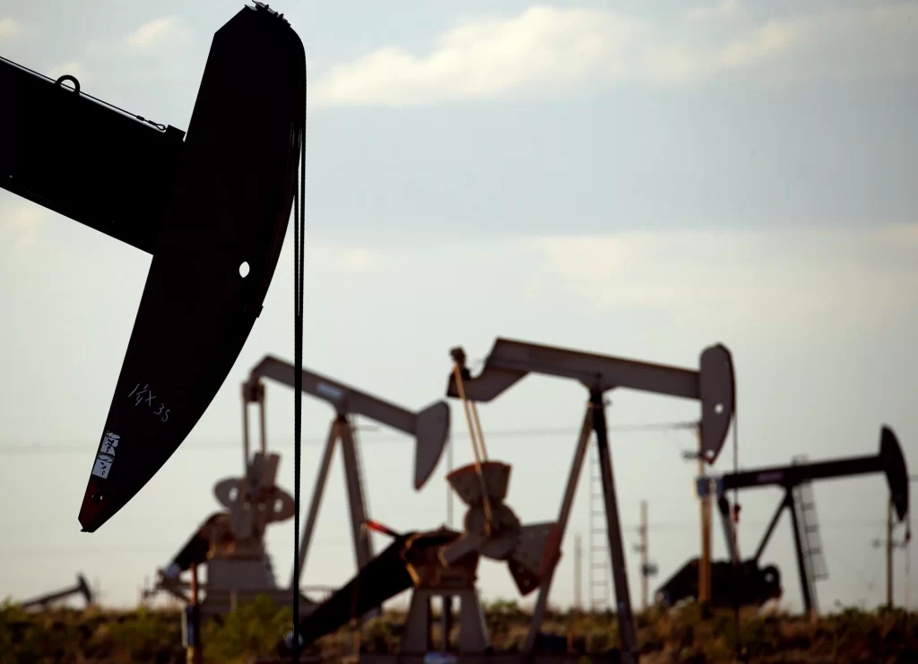 Petrol fiyatlarında sert tırmanış: Piyasalar alarm veriyor