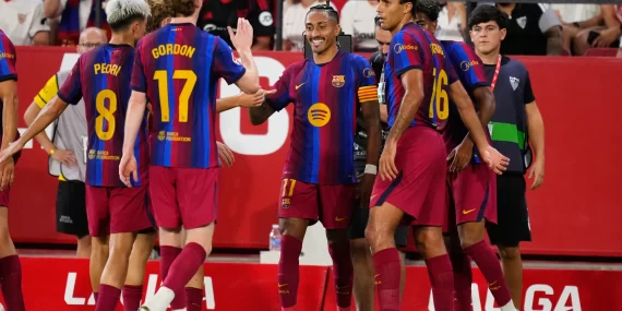Sahada zafer kasada kriz: Barcelona borç batağından çıkamadı