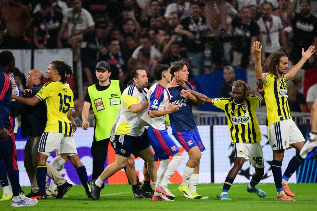 UEFA'dan Fenerbahçe'ye çifte şok: Guendouzi ve Greenwood'a ceza