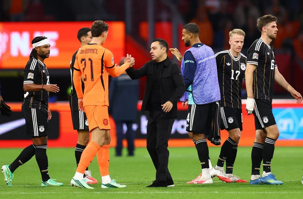 Xavi'den van Bommel'e övgü yağmuru: İlk maçında fark yarattı