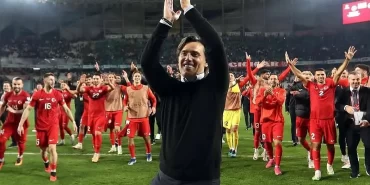 A Milli Takım'da bir devir bitti: Montella'dan duygusal veda