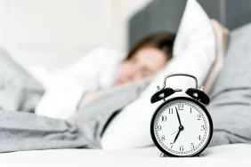 Alarm mı yoksa kendiliğinden mi: Hangisi daha sağlıklı?